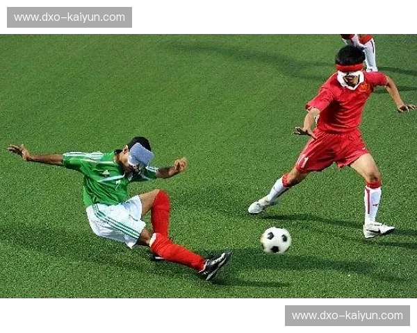 绿茵场上的激情碰撞：科林蒂安与米内罗竞技的恩怨情仇